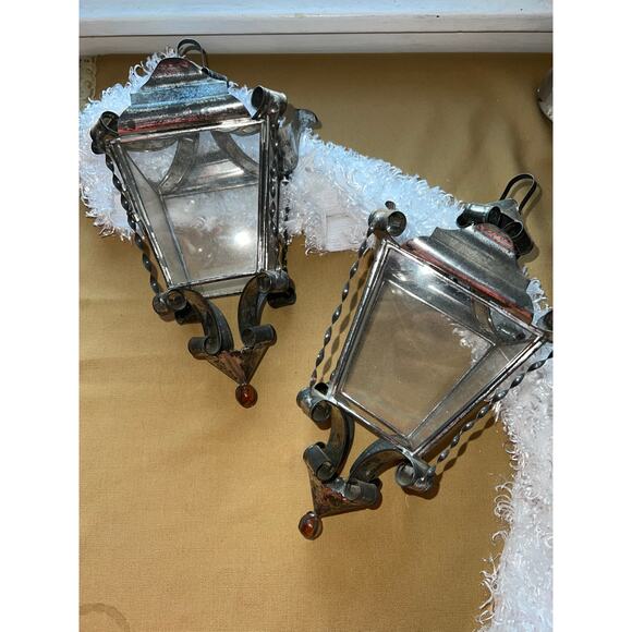 Vintage lanterns metal glass tea lights candles ornate decor - Picture 2 of 13